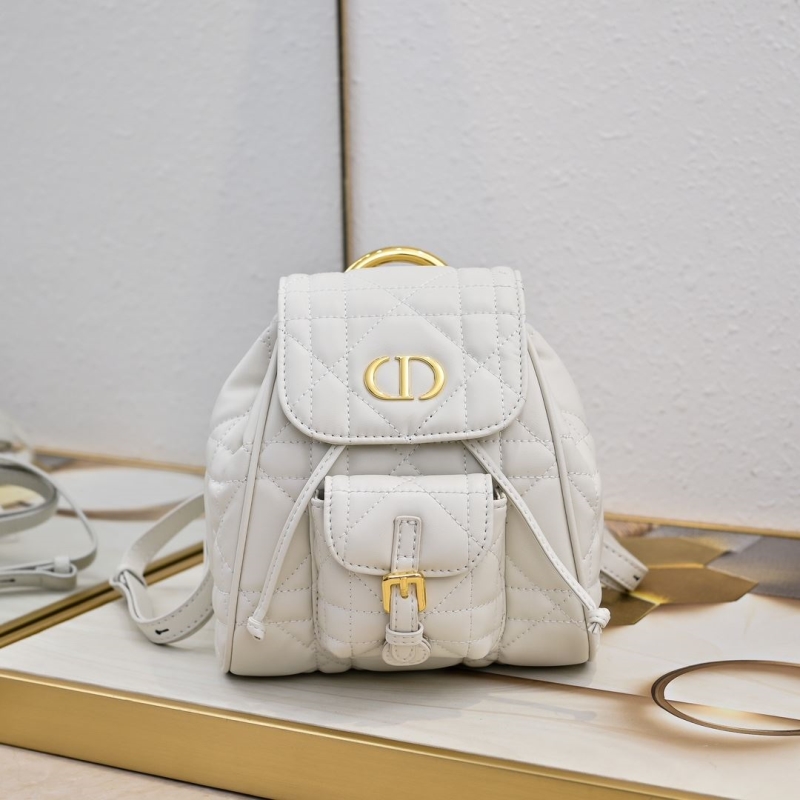 D*or backpacks